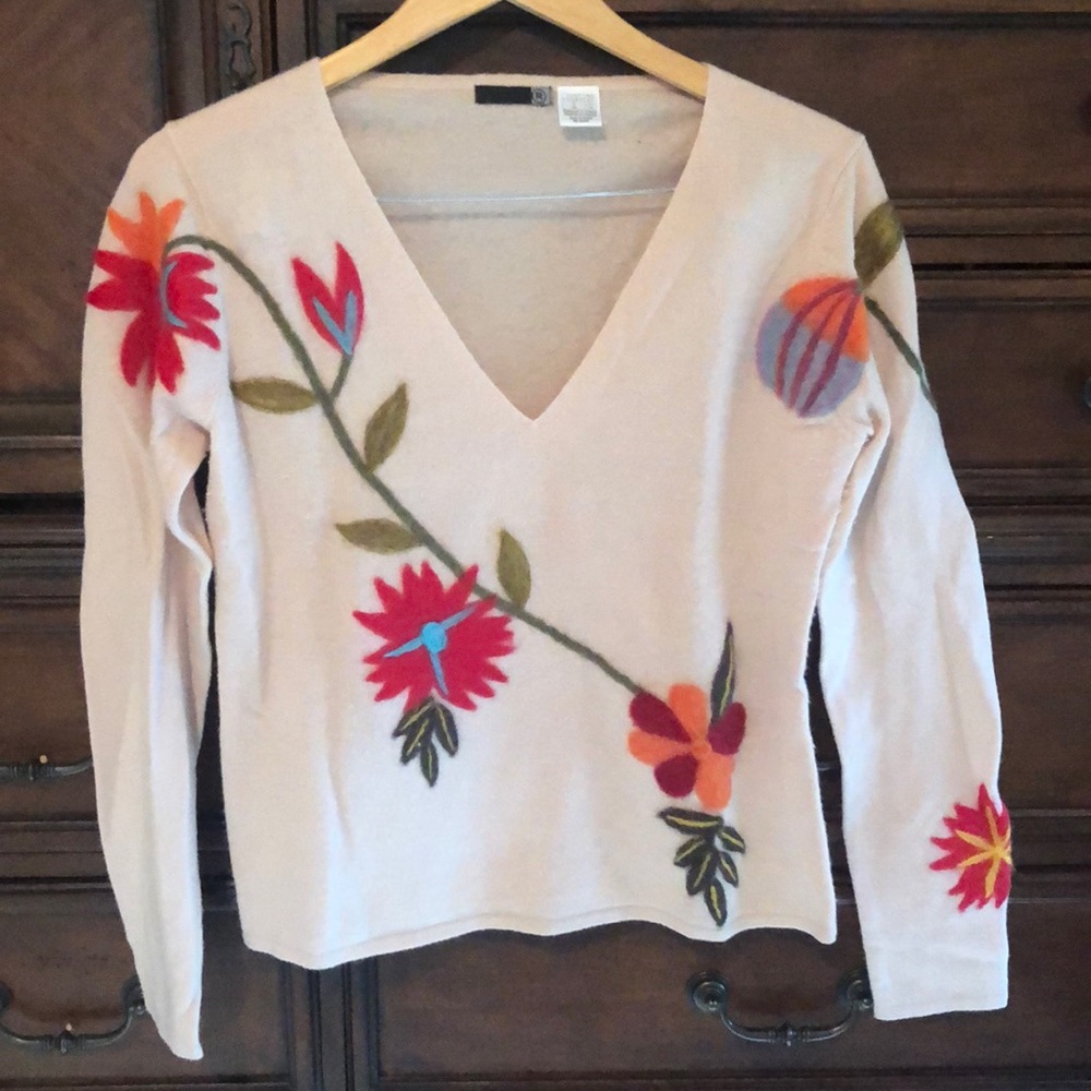 Crewelwork sweater colorful Euro brand Sz 6/8